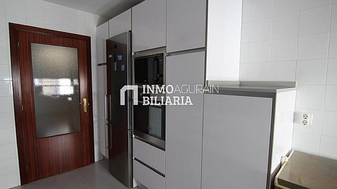 PISO VPO EN ARAIA