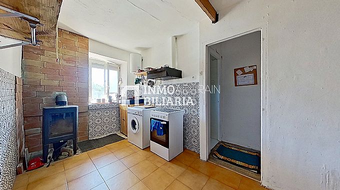 INMOBILIARIA AGURAIN VENDE PISO EN ARAIA (ASPARRENA)