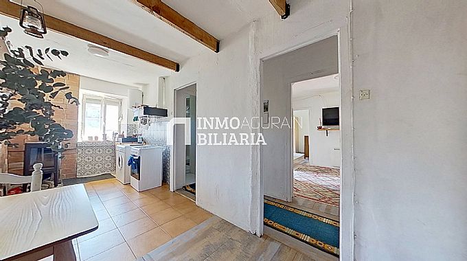 INMOBILIARIA AGURAIN VENDE PISO EN ARAIA (ASPARRENA)