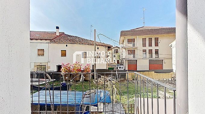 VENTA DE PISO EN ARAIA 