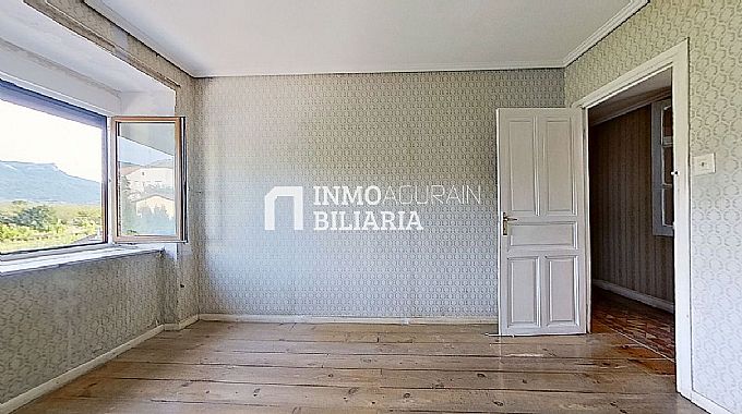 VENTA DE PISO EN ARAIA 