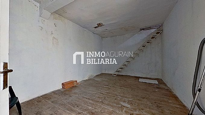 VENTA DE PISO EN ARAIA 