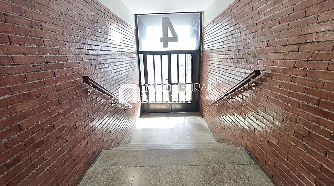 PISO + LOCAL COMERCIAL (ALMACEN AGRICOLA) EN IRURTZUN