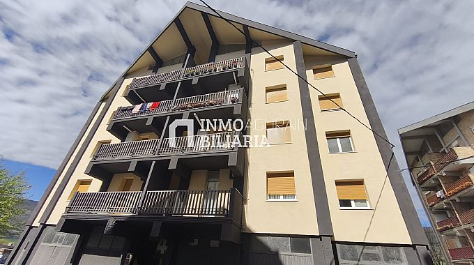 PISO + LOCAL COMERCIAL (ALMACEN AGRICOLA) EN IRURTZUN