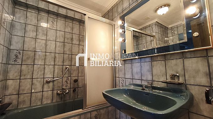 PISO + LOCAL COMERCIAL (ALMACEN AGRICOLA) EN IRURTZUN