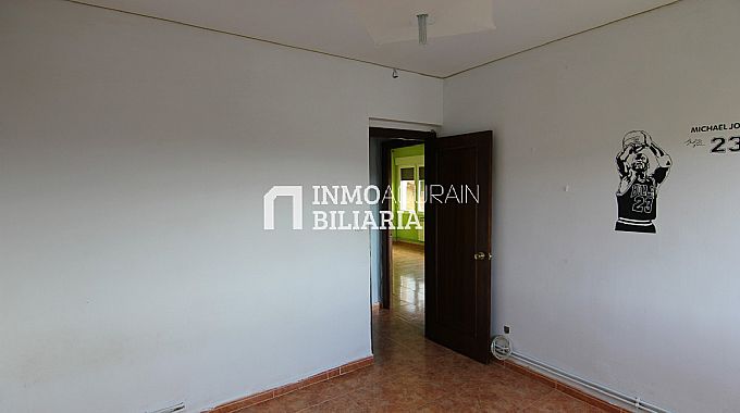 PISO EN LABASTIDA