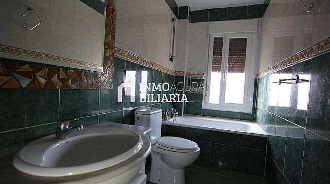 PISO EN LABASTIDA