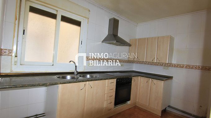 PISO EN LABASTIDA