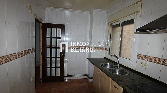 PISO EN LABASTIDA