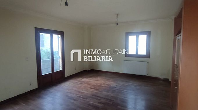 PISO + TRASTERO EN LEINTZ GATZAGA