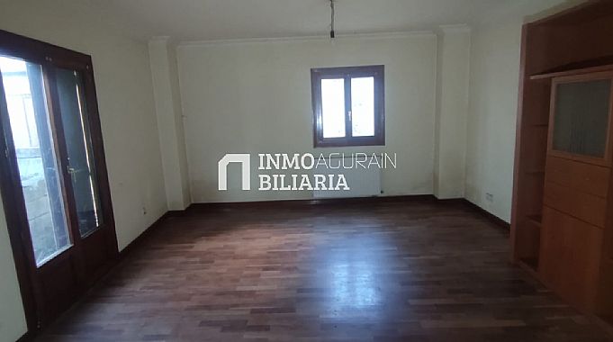 PISO + TRASTERO EN LEINTZ GATZAGA
