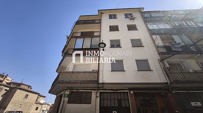PISO EN LODOSA