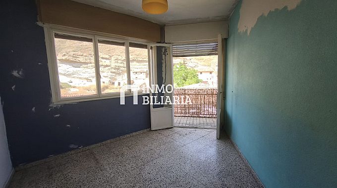 PISO EN LODOSA
