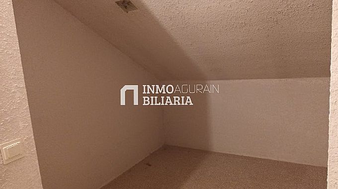 Venta de piso en Logro�o