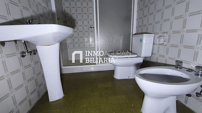 PISO + PLAZA DE PARKING