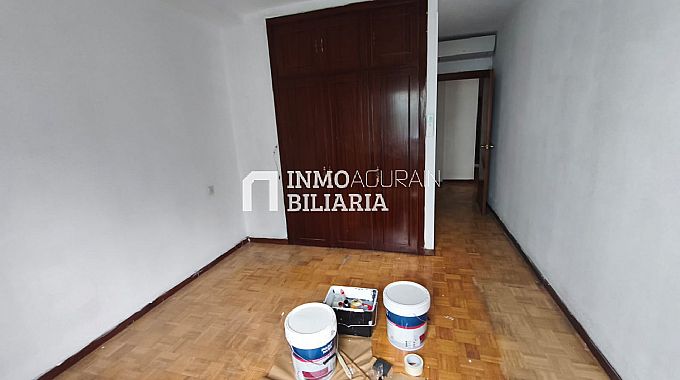 PISO + PLAZA DE PARKING