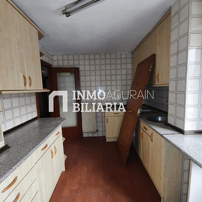 PISO + PLAZA DE PARKING - 12