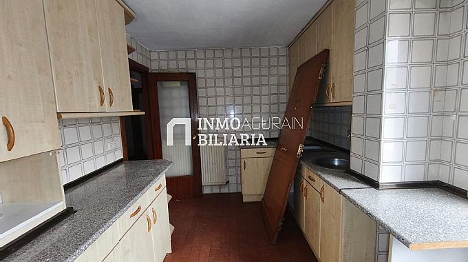 PISO + PLAZA DE PARKING