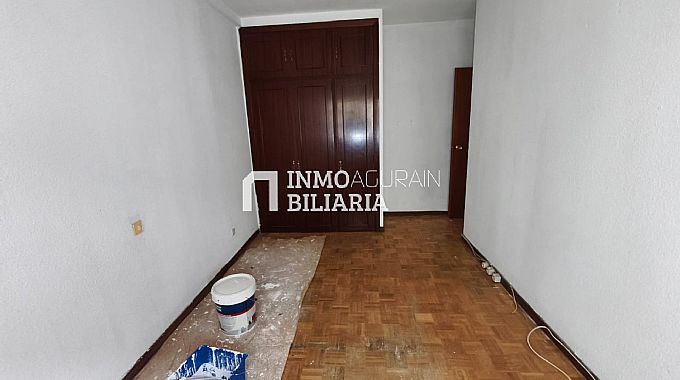 PISO + PLAZA DE PARKING