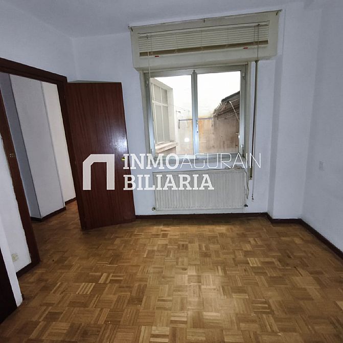 PISO + PLAZA DE PARKING - 27