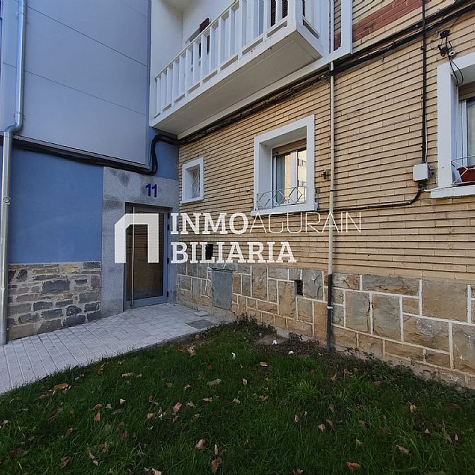 PISO EN CALLE UHARTE ARAKIL DE PAMPLONA - 1