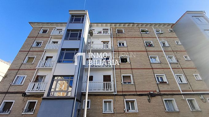 PISO EN CALLE UHARTE ARAKIL DE PAMPLONA