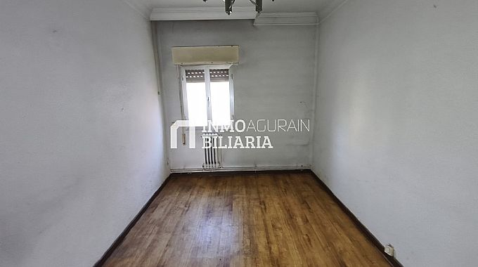 PISO EN CALLE UHARTE ARAKIL DE PAMPLONA