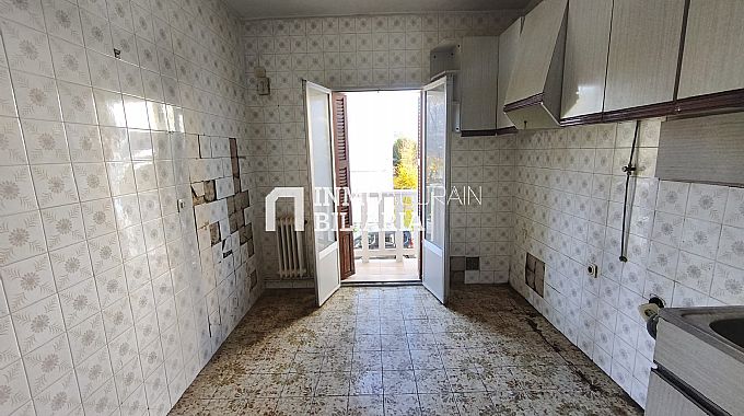 PISO EN CALLE UHARTE ARAKIL DE PAMPLONA