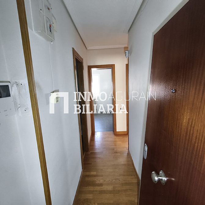 PISO EN CALLE AZOZ - 1