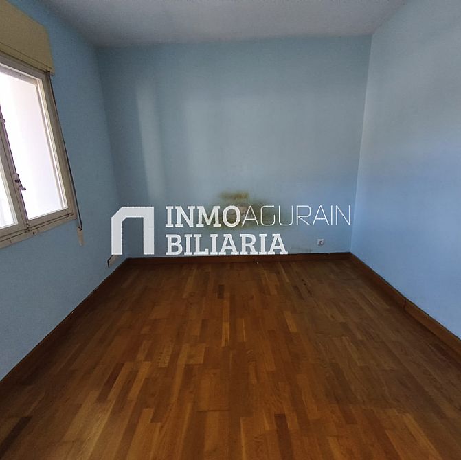 PISO EN CALLE AZOZ - 17