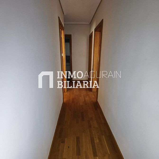 PISO EN CALLE AZOZ - 22