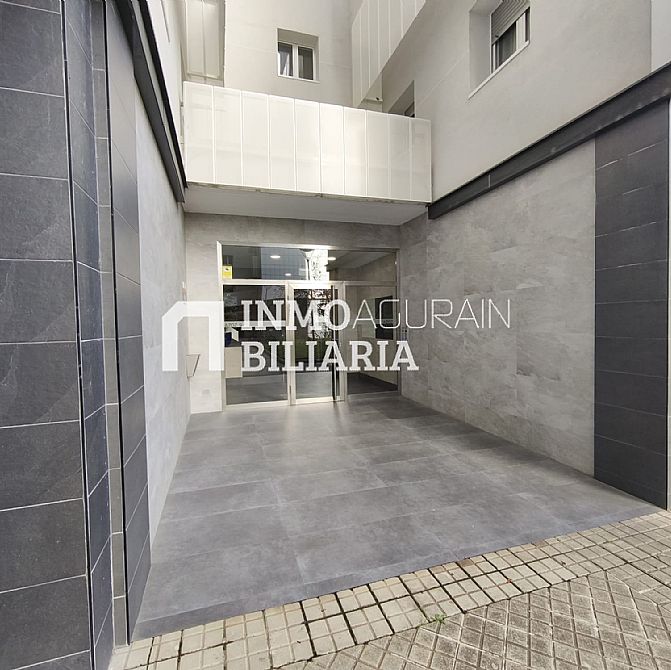 PISO EN CALLE AZOZ - 23