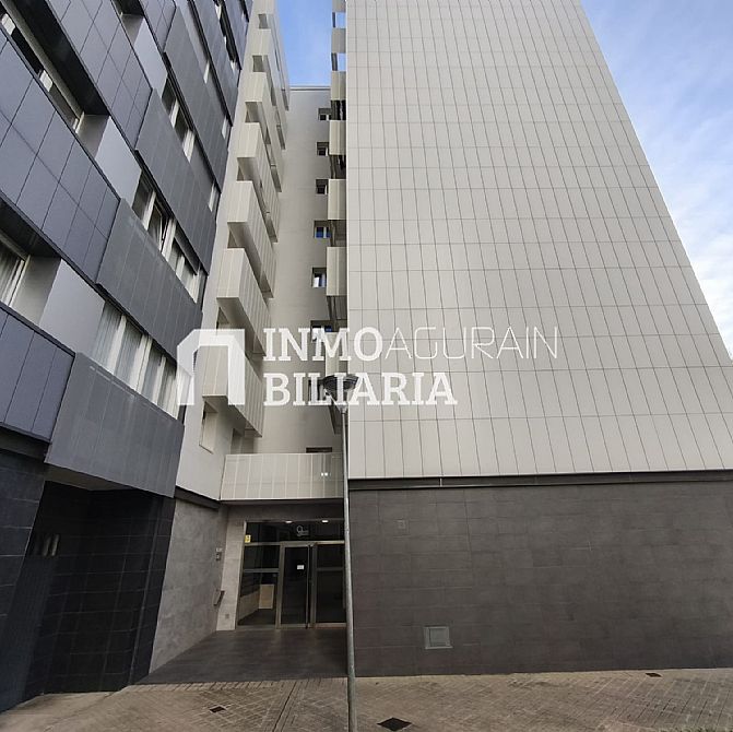 PISO EN CALLE AZOZ - 24