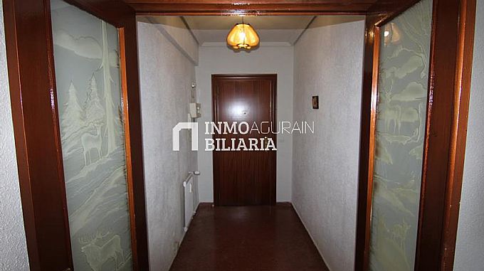 VENTA DE PISO EN AGURAIN-SALVATIERRA