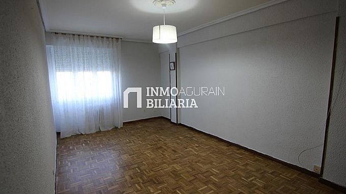 VENTA DE PISO EN AGURAIN-SALVATIERRA
