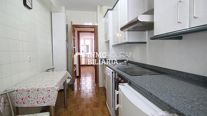 PISO CON ASCENSOR EN AGURAIN