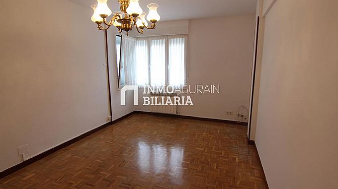 PISO CON ASCENSOR EN AGURAIN
