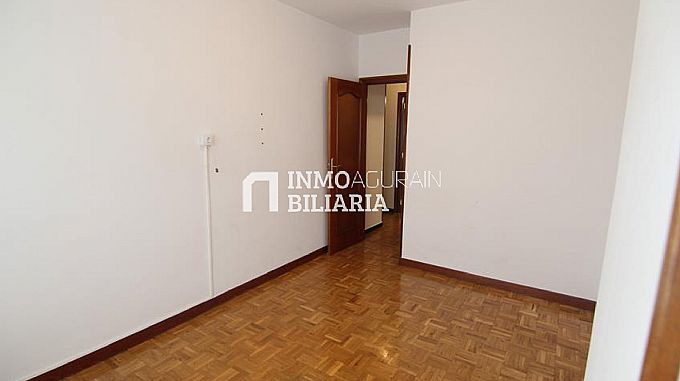 PISO CON ASCENSOR EN AGURAIN