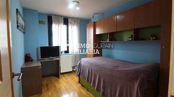 VENTA PISO VPO EN AGURAIN