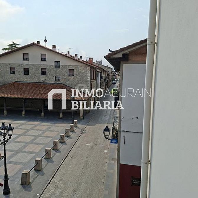 VENTA DE ESPECTACULAR PISO EN AGURAIN - 15