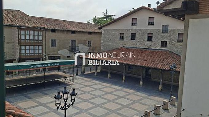 VENTA DE ESPECTACULAR PISO EN AGURAIN