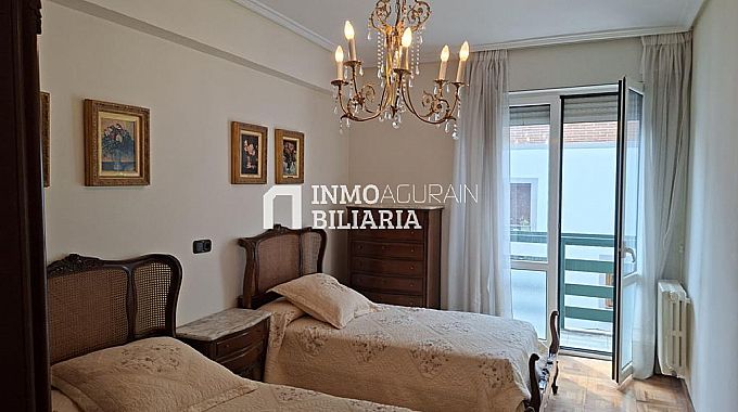VENTA DE ESPECTACULAR PISO EN AGURAIN