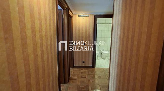 VENTA DE ESPECTACULAR PISO EN AGURAIN