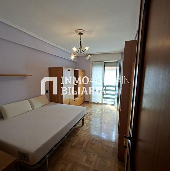 VENTA DE ESPECTACULAR PISO EN AGURAIN - 22