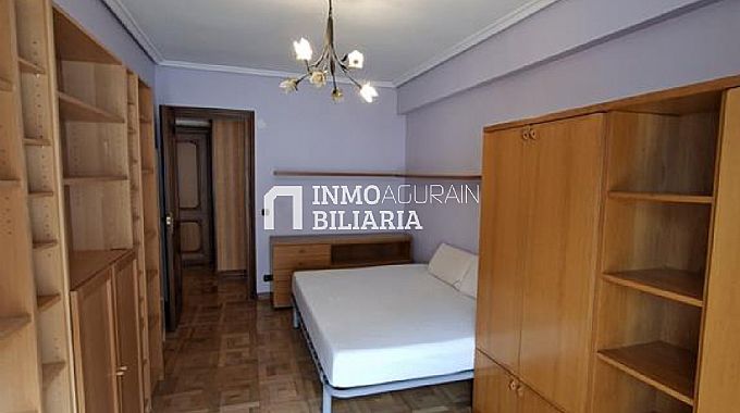 VENTA DE ESPECTACULAR PISO EN AGURAIN