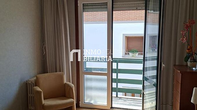 VENTA DE ESPECTACULAR PISO EN AGURAIN