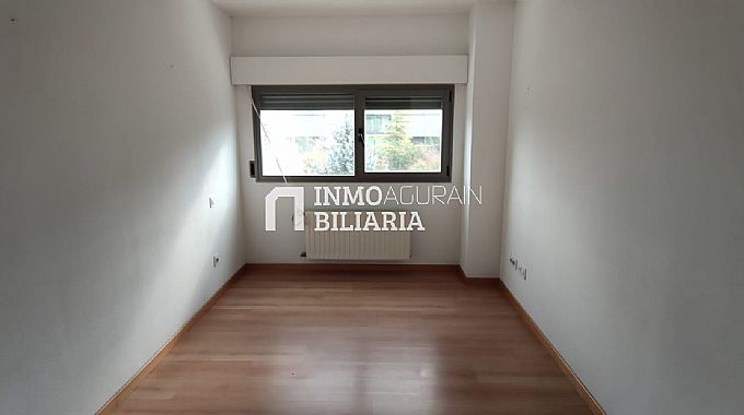 Venta de piso en Sarriguren