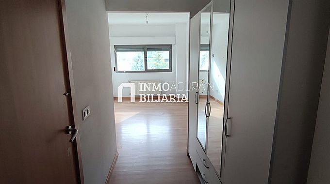 Venta de piso en Sarriguren
