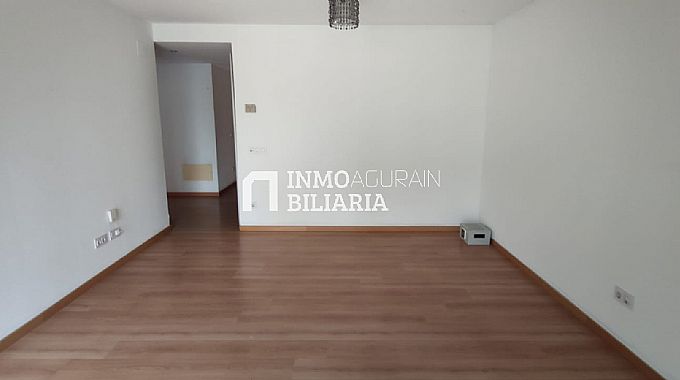 Venta de piso en Sarriguren