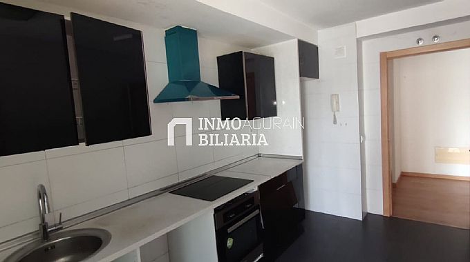 Venta de piso en Sarriguren